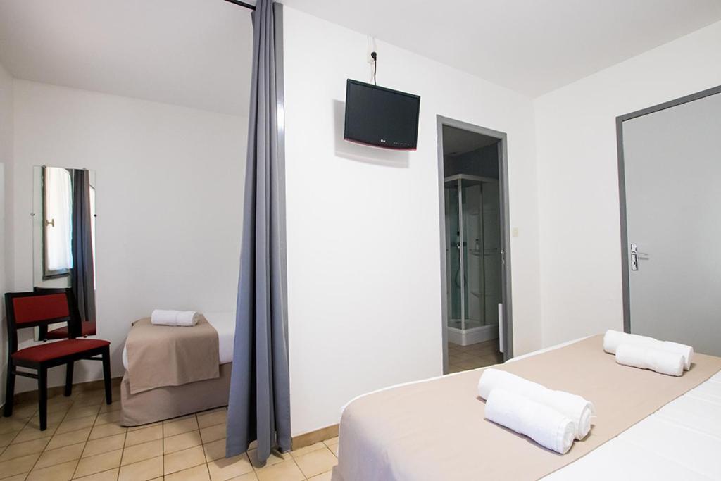 Hotel Du Cros D'Auzon Saint-Maurice-dʼArdèche Dış mekan fotoğraf